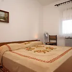 Διαμέρισμα With A Parking Space - 7236 Fažana